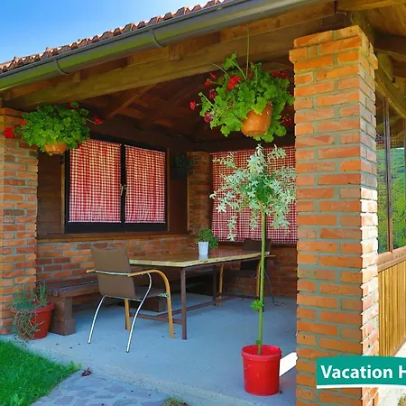 Holiday home Vacation Alan 2 Kulen Vakuf